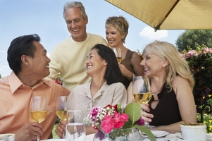 Host the Perfect Summer Party -  party 