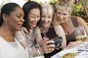 Host the Perfect Summer Party -  party 